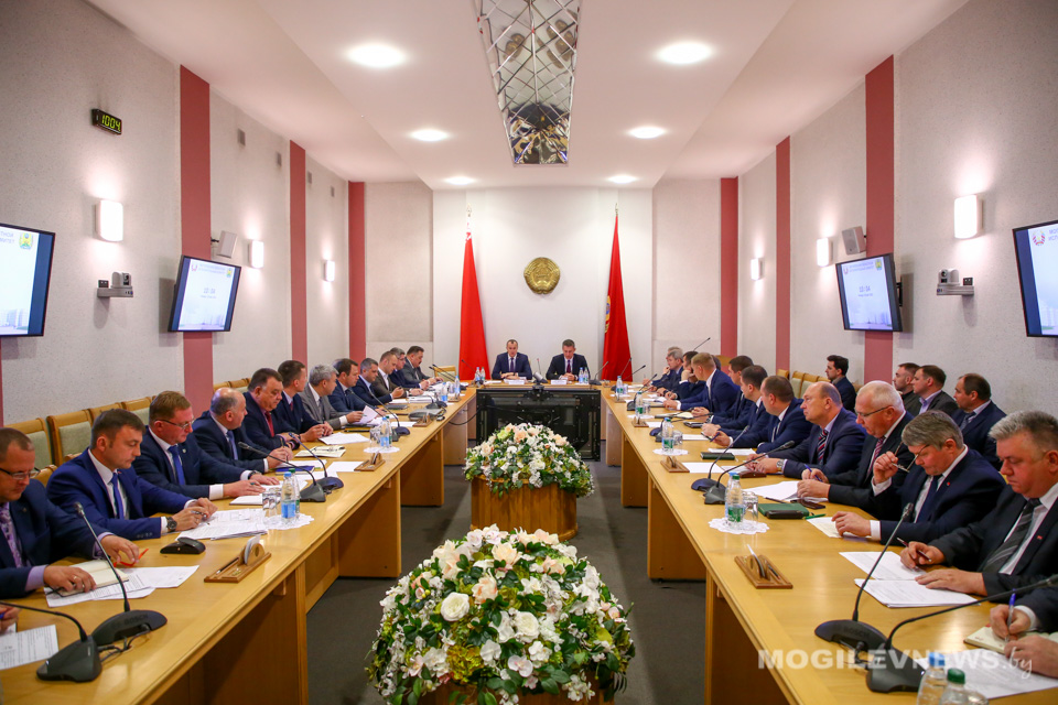 Совещание по вопросам строительного комплекса Могилевской области прошло в облисполкоме. Фото