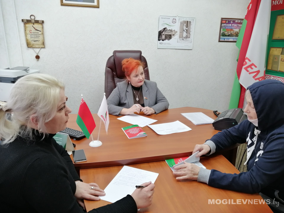 Ирина Раинчик провела прием граждан в общественной приемной «Белой Руси»