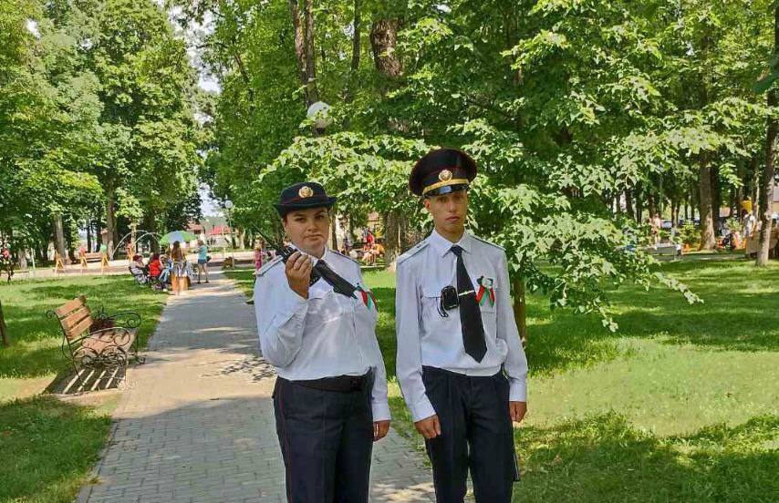 Милиционеры обеспечивают охрану общественного порядка при проведении праздничных мероприятий, посвящённых Дню Независимости