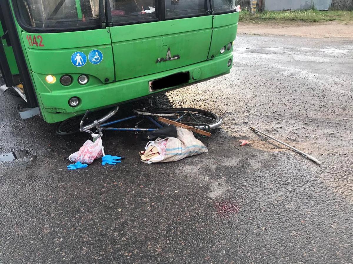 Велосипедист в Могилёве попал под автобус