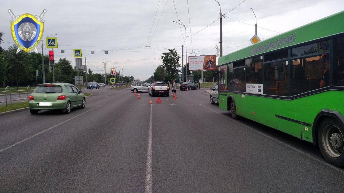 Следователи устанавливают очевидцев смертельного ДТП в Могилеве на улице Крупской
