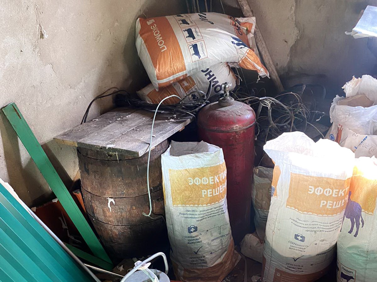 Почти 200 кг комбикорма похитил работник сельхозорганизации в Горецком районе