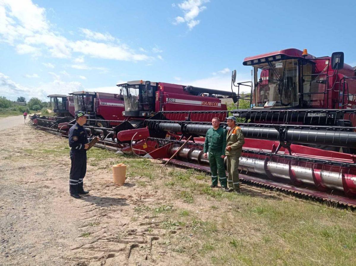 С начала проведения уборочной выявлено более 100 нарушений ПДД, допущенных водителями сельхозпредприятий, задействованных на уборке урожая