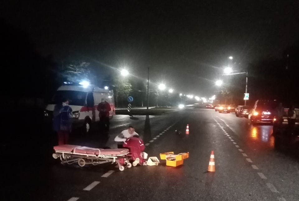 В Могилеве нетрезвая женщина переходила дорогу в неустановленном месте и попала под машину