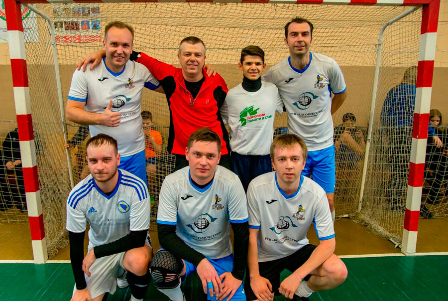 Могилевская  команда артистов  по футболу «Днепр-Stars»  в рамках акции «За здоровый образ жизни и процветающую Беларусь»  посещает учебные заведения  города