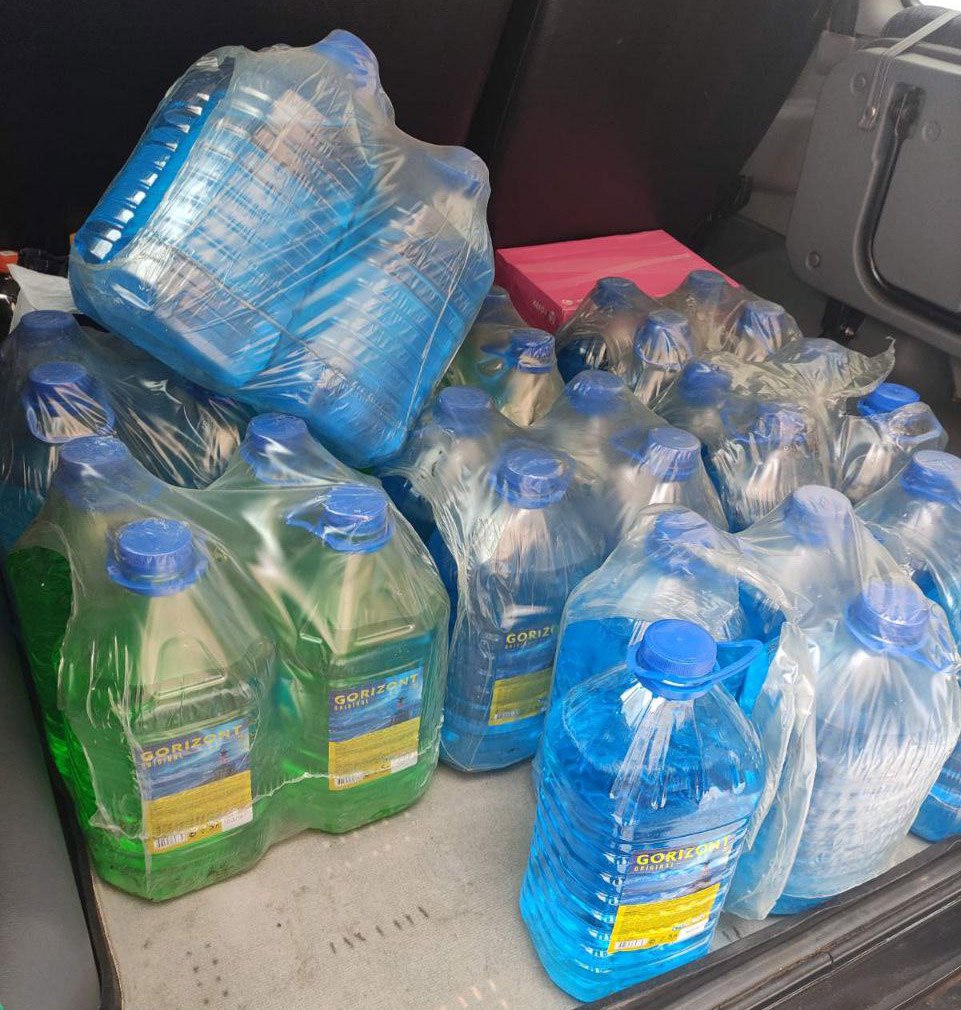 Незаконную торговлю стеклоомывающей жидкостью пресекли в Могилеве