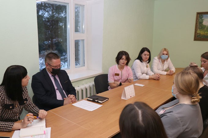 Круглый стол для молодых медиков провели в Мстиславской райбольнице