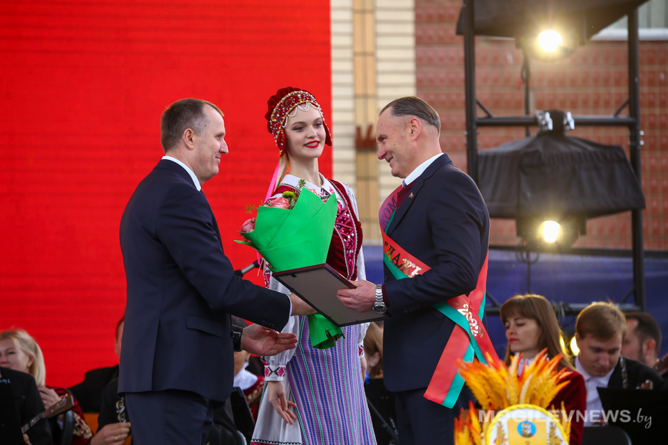 Лучших тружеников области чествовали в Славгороде. Фото