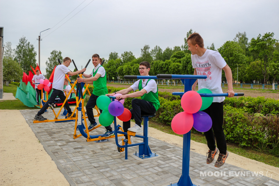 Открытие спортивно-игровой площадки состоялось в школе-интернате в Белыничах. Фото