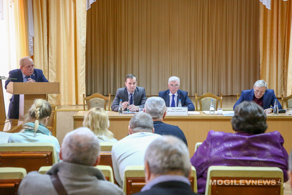 Могилевская областная федерация борьбы провела отчетную конференцию. Фото