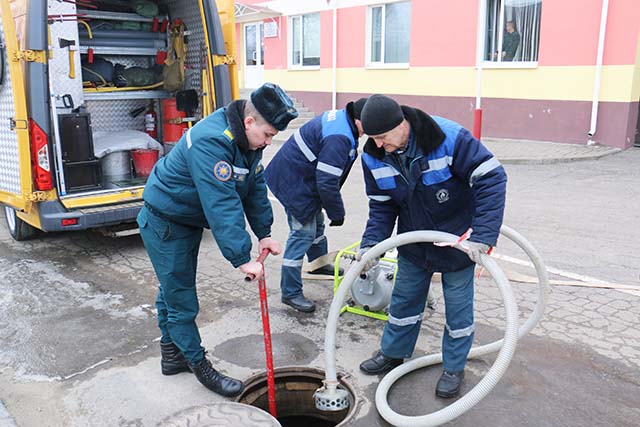 В Климовичском РОЧС прошли учения по проверке готовности сил и средств организаций к реагированию на чрезвычайные ситуации