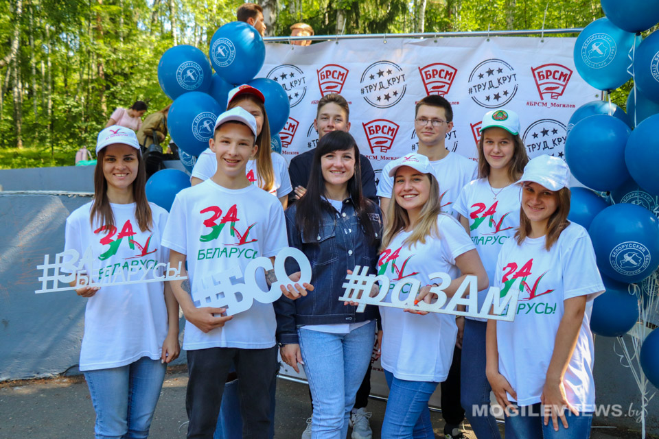 Областной фестиваль творчества студенческих отрядов «Молодость в бойцовке» прошел в Могилеве. Фото
