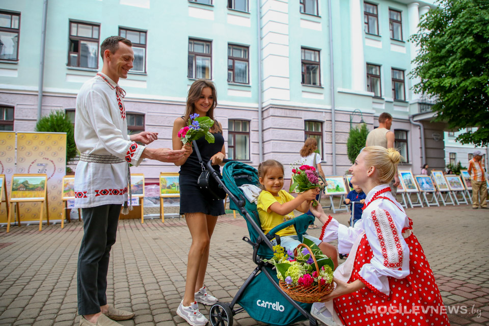 Здоровье и взаимопонимание в семье - среди главных жизненных приоритетов у женщин Могилевщины