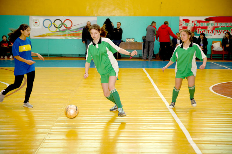 В Климовичах стартовал турнир по мини-футболу, посвященный Дню памяти воинов-интернационалистов