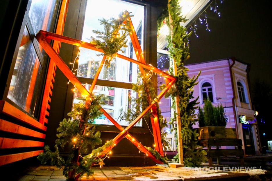 Принять участие в конкурсе на лучшее новогоднее и рождественское оформление приглашают могилевчан