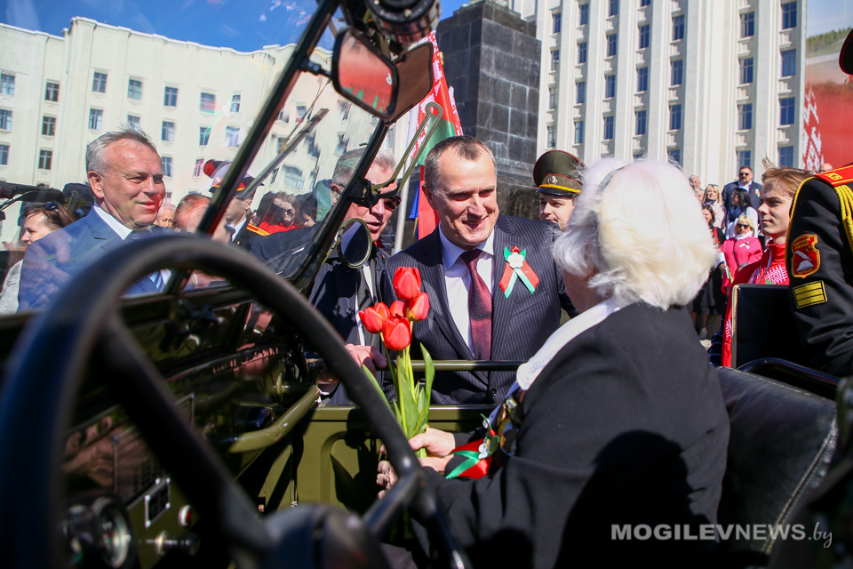 Праздничные мероприятия проходят в День Победы в Могилеве. Фото