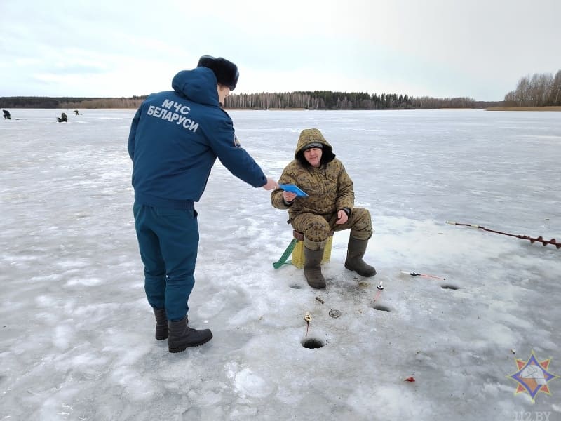Рейды по водоемам проводят спасатели