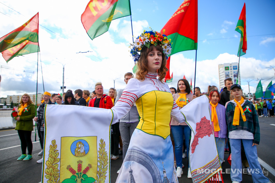 Могилевская молодежь приняла участие в Дне Молодежи в Витебске. Фото