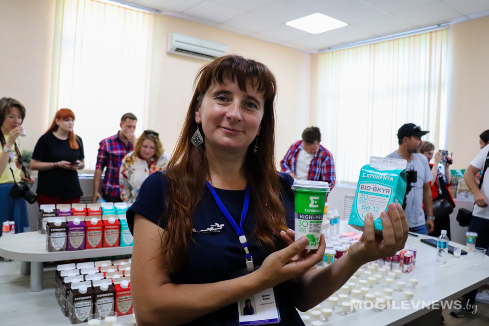 В рамках пресс-тура журналисты Могилевской области посетили ОАО «Молочные горки». Фото