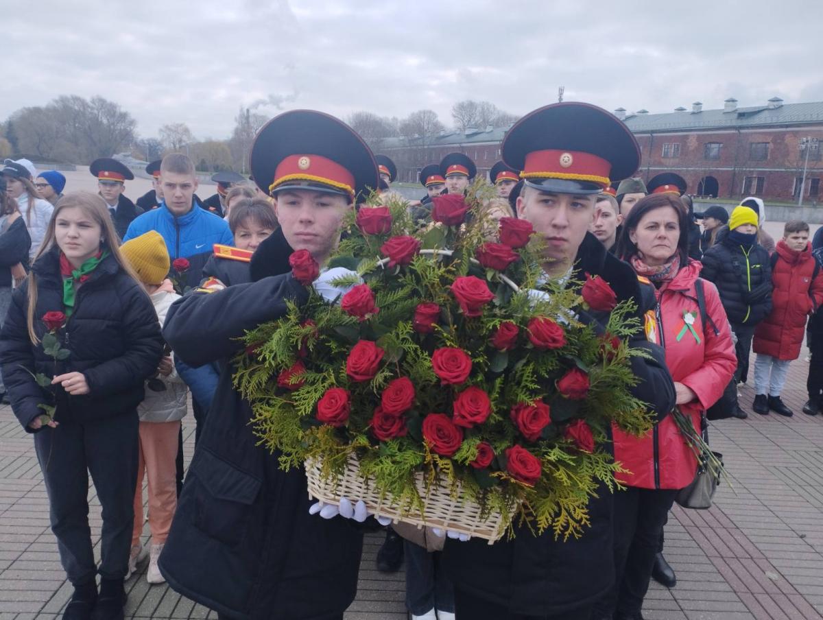 Участники марафона «Поезд исторической памяти» посетили мемориальный комплекс "Брестская крепость". Фото