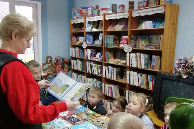 День словарей и энциклопедий отметили любители книг на Мстиславщине