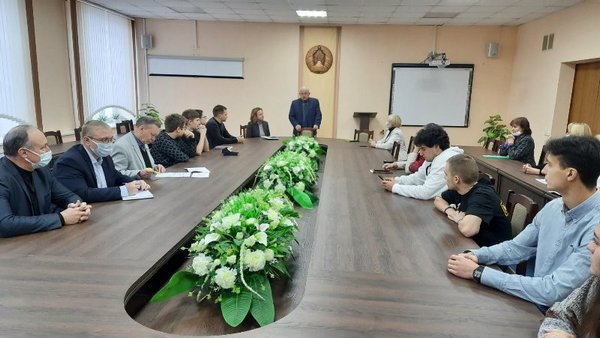 Обсуждение новой редакции Конституции провели в БГУТ