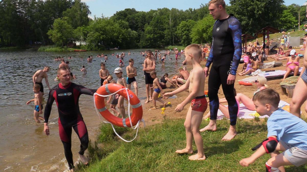 Как поступать при чрезвычайной ситуации на воде - объясняет МЧС