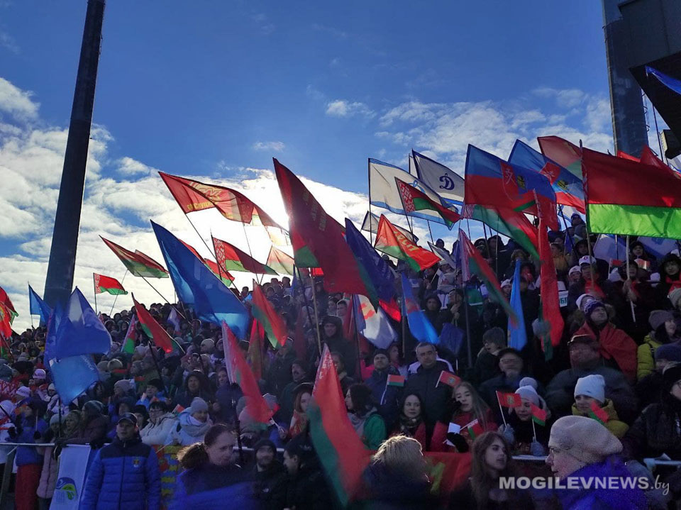 Команда Могилевского облисполкома приняла участие в "Минской лыжне -2022"