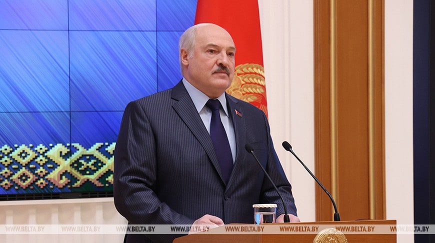 Лукашенко о перспективах доллара: будем скоро бороться, чтобы в кармане был лишний российский рубль или юань