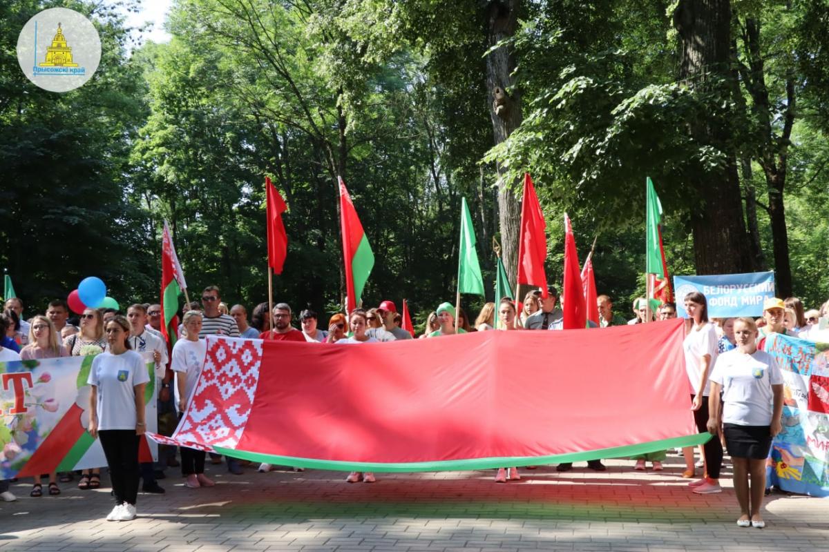 Славгородчане приняли участие в праздничном шествии, посвященном Дню Независимости