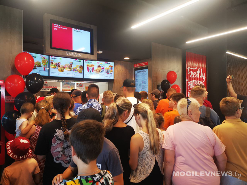В Могилеве состоялось открытие нового ресторана KFC. Фото