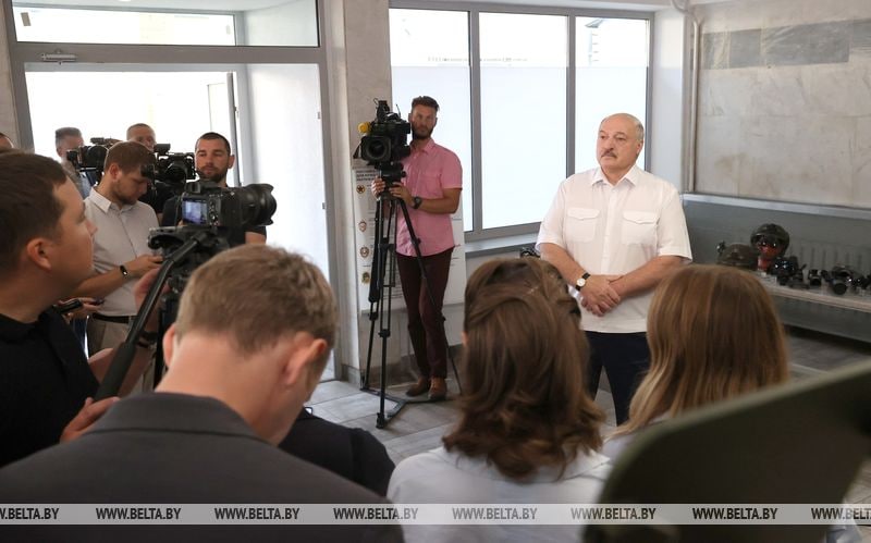 Лукашенко просил Путина зарезервировать для Беларуси 500 тыс. т зерна, но Россия готова предоставить и 1 млн т