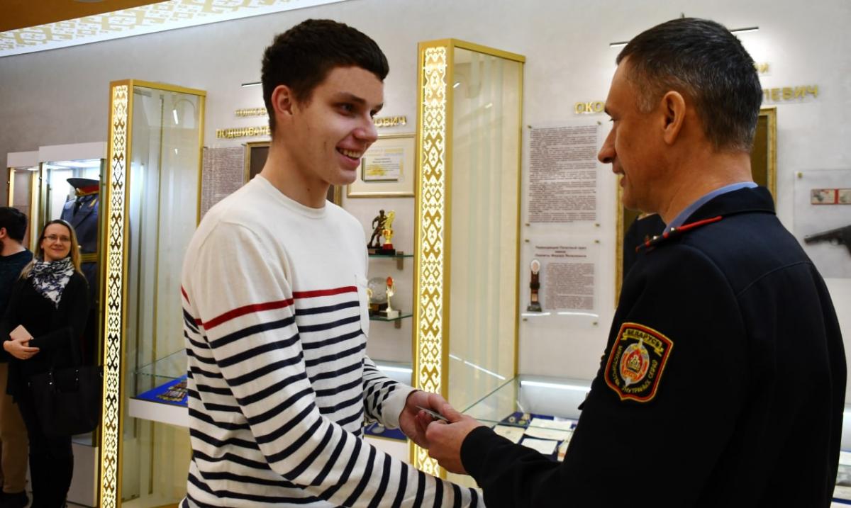 15 студентов БРУ пополнили ряды молодежной добровольной дружины