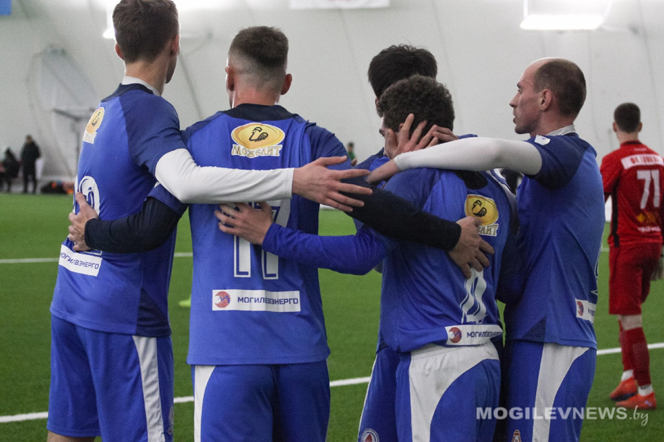 Могилевский «Днепр» терпит поражение от представителя Высшей лиги