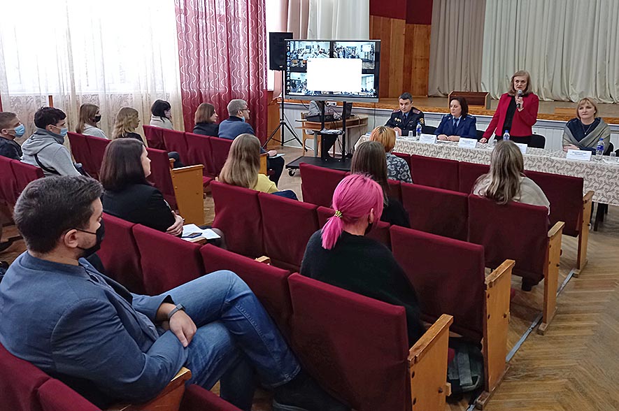 Дискуссионная площадка в рамках акции «Знаю. Могу. Делаю» прошла в лицее № 7