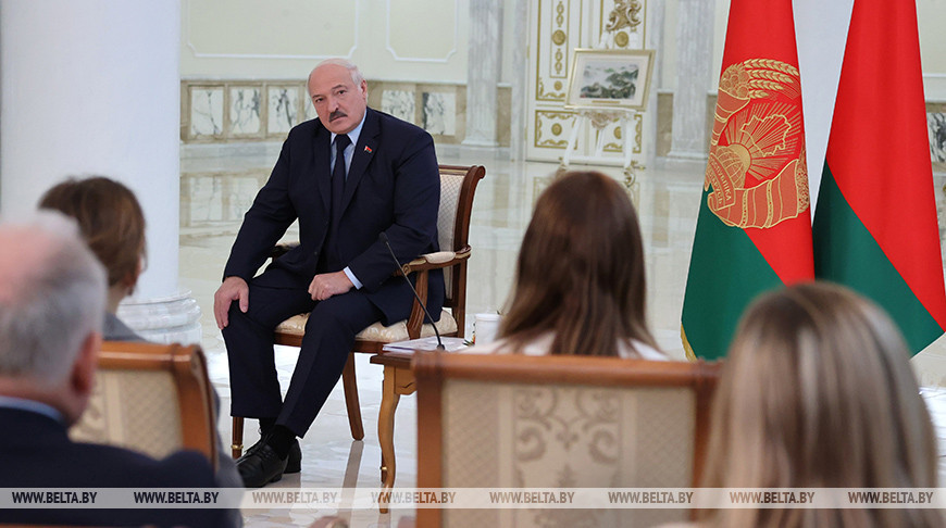 Лукашенко: Беларуси стратегическое ядерное оружие не нужно, мы не собираемся наносить удар по Америке