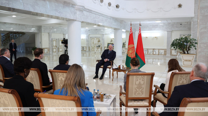 Лукашенко: в мире появится новая резервная валюта, а может, и несколько