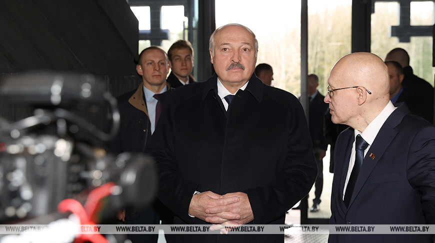 Лукашенко: трагедия Хатыни навечно выбита в камне и в сердце белорусского народа