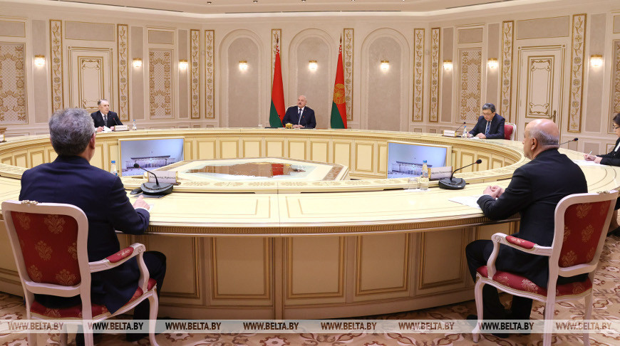 Лукашенко предложил партнерам по СНГ скоординированно преобразовывать судебную сферу