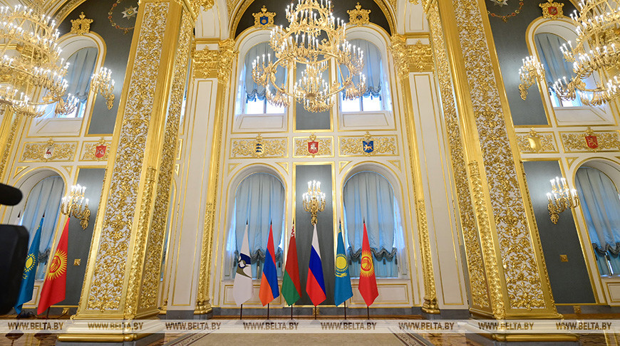 Лукашенко прибыл в Кремль на саммит ЕАЭС