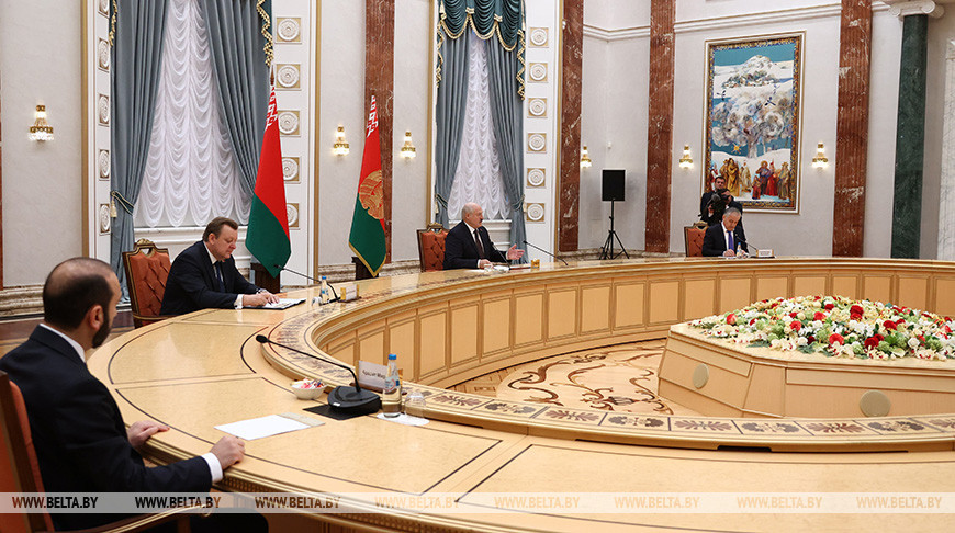 Лукашенко: агрессивная истерика на Западе заглушает голоса разума, там не хотят услышать инициативы Беларуси