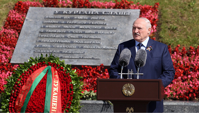 Лукашенко обратился к белорусам: Беларусь - это наша самая большая ценность, берегите ее