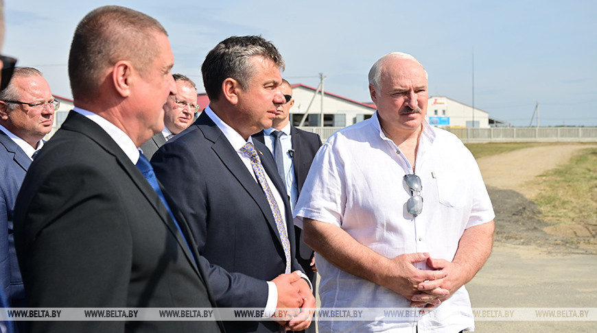 Лукашенко: на труде сельских жителей держится наша страна