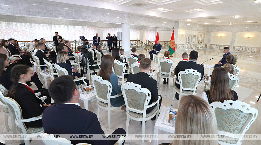 Лукашенко встретился с молодежным активом
