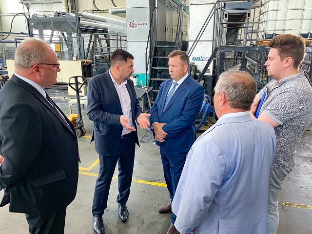 Министр природных ресурсов и охраны окружающей среды обсудил с руководством ООО «Махина-ТСТ» перспективы использования белорусских базальтов