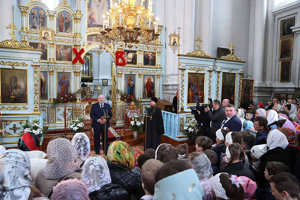 Лукашенко уверен, что в Беларуси удастся сохранить мир