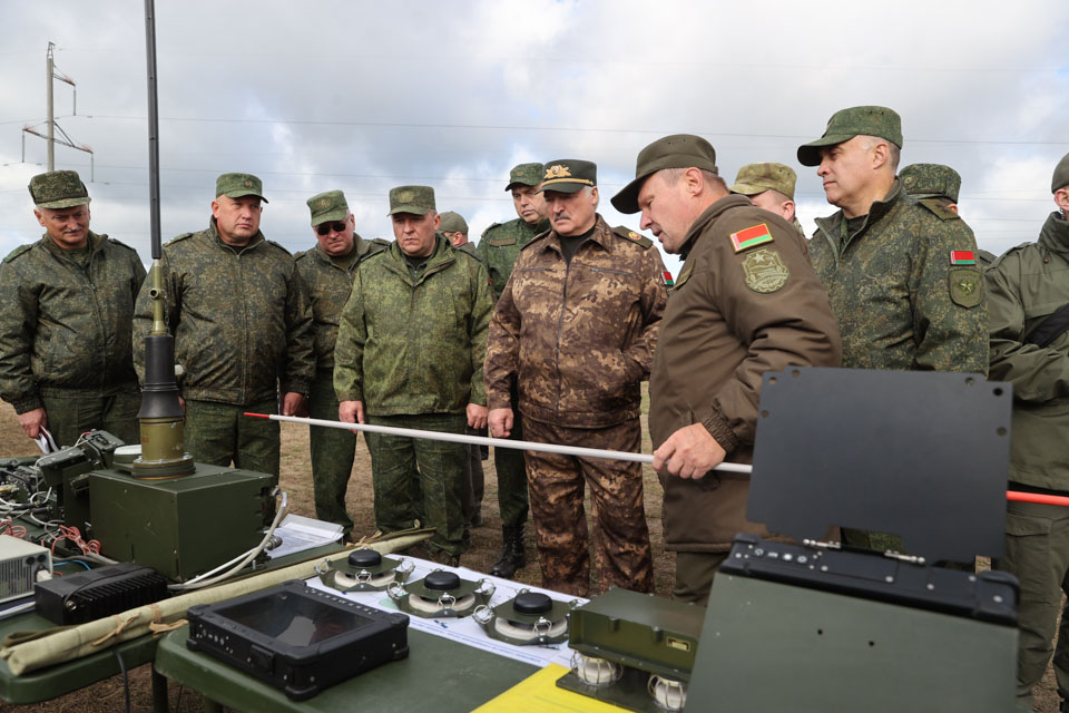 Уроки войны в Украине, ситуация на границе и инсайды от Первого. Детали поездки Лукашенко в Брестскую область