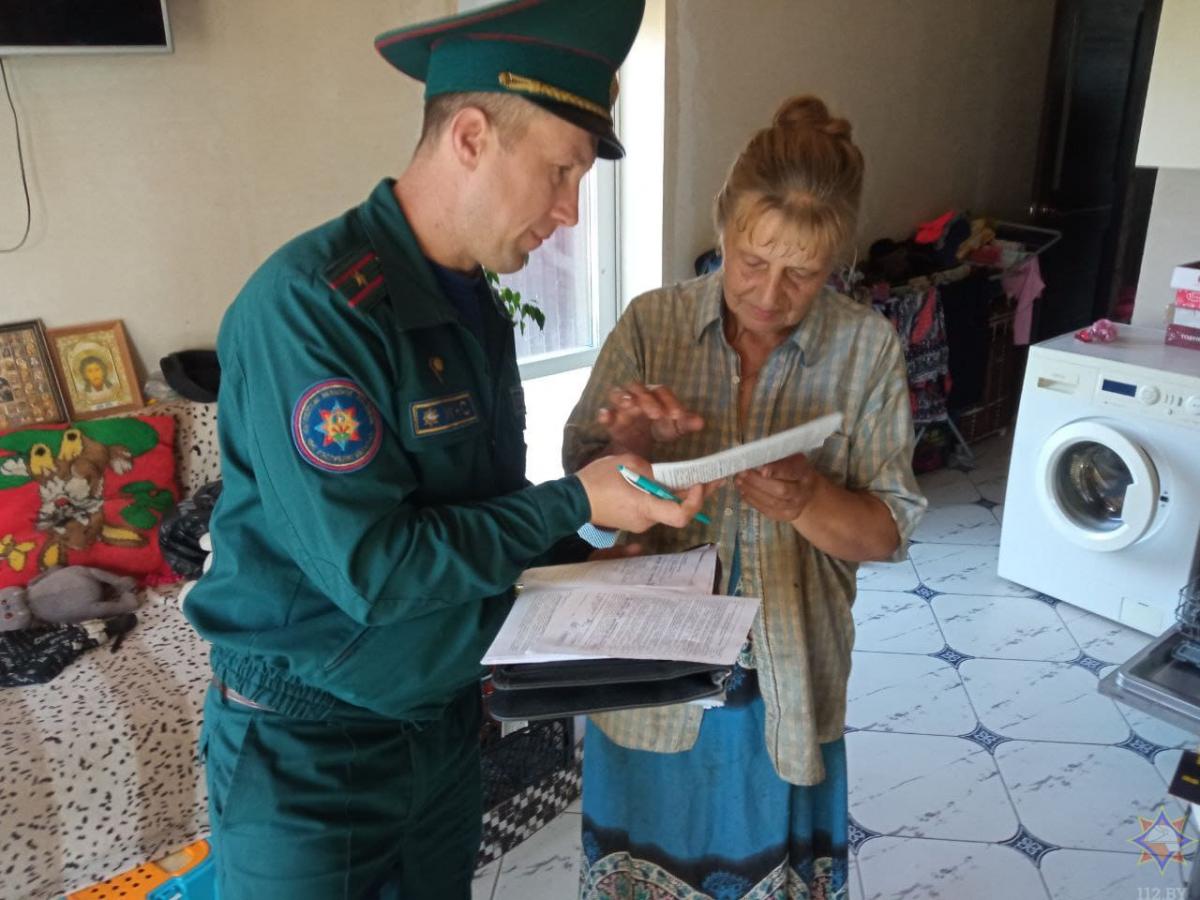 Спасатели провели рейд по жилому сектору в Могилёвском районе