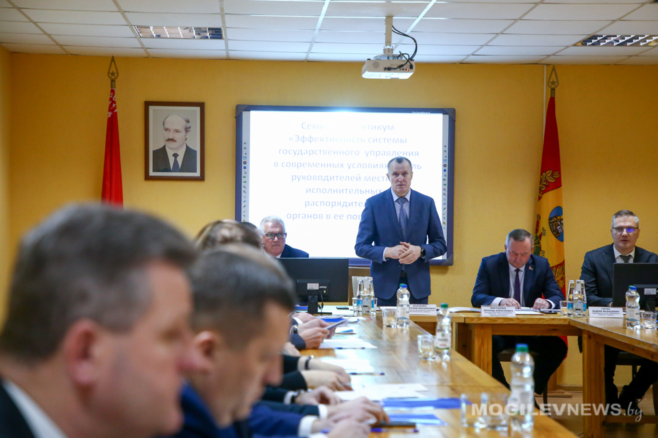 В Чаусском районе проходит семинар-практикум председателей горрайисполкомов Могилевской области. Фото