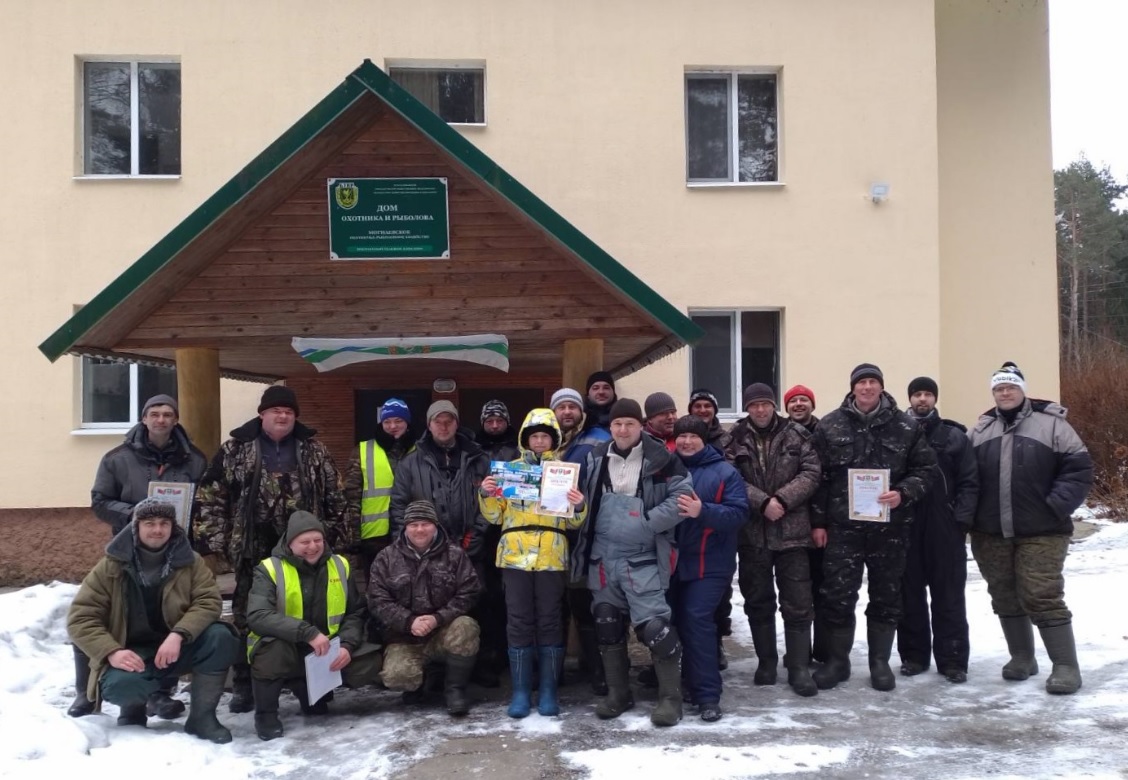 Первые в рыболовном сезоне межрайонные соревнования по лову рыбы на мормышку со льда прошли в Могилевской области
